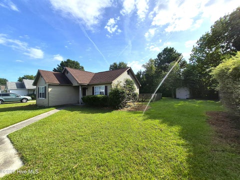 Tiny photo for 809 Autumn Leaves Court, Wilmington, NC 28411 (MLS # 100604771)