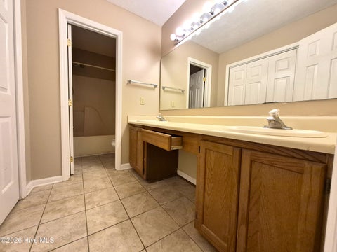 Tiny photo for 809 Autumn Leaves Court, Wilmington, NC 28411 (MLS # 100604771)