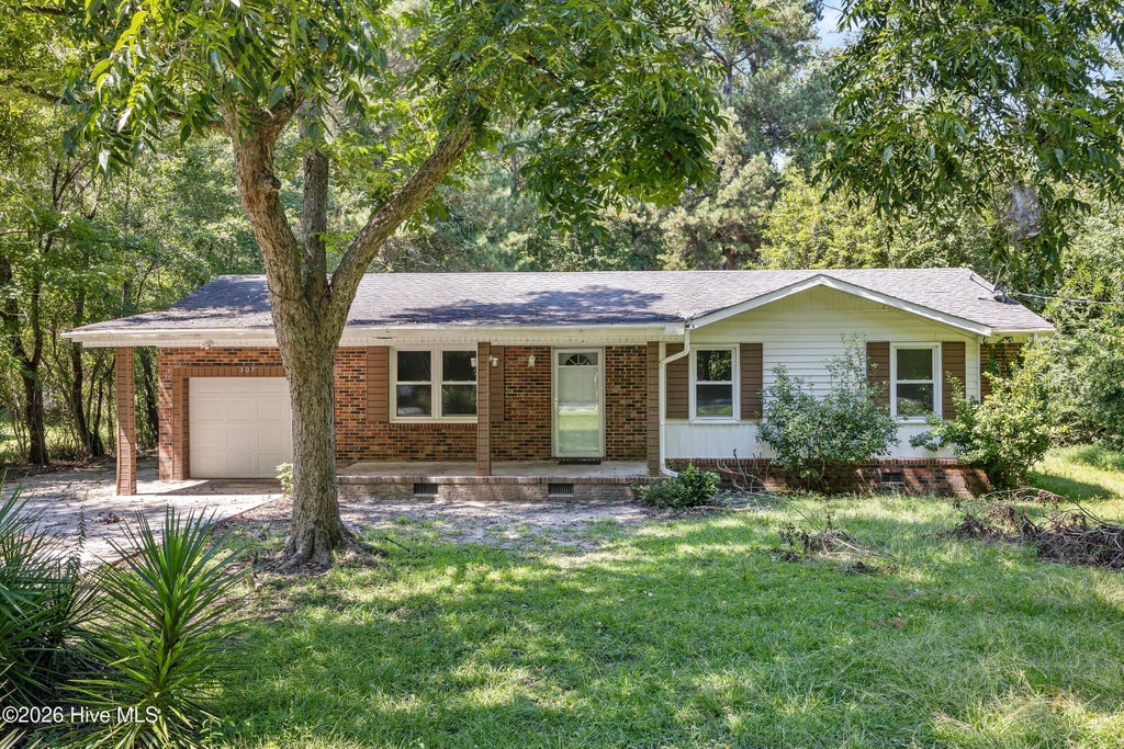 Photo of 505 E Coston Road, Burgaw, NC 28425 (MLS # 100601025)