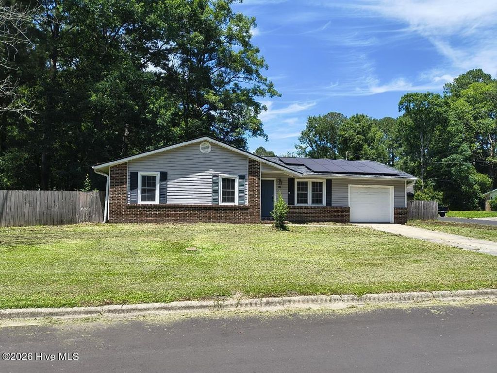 Photo of 407 Kenwood Drive, Jacksonville, NC 28540 (MLS # 100577984)