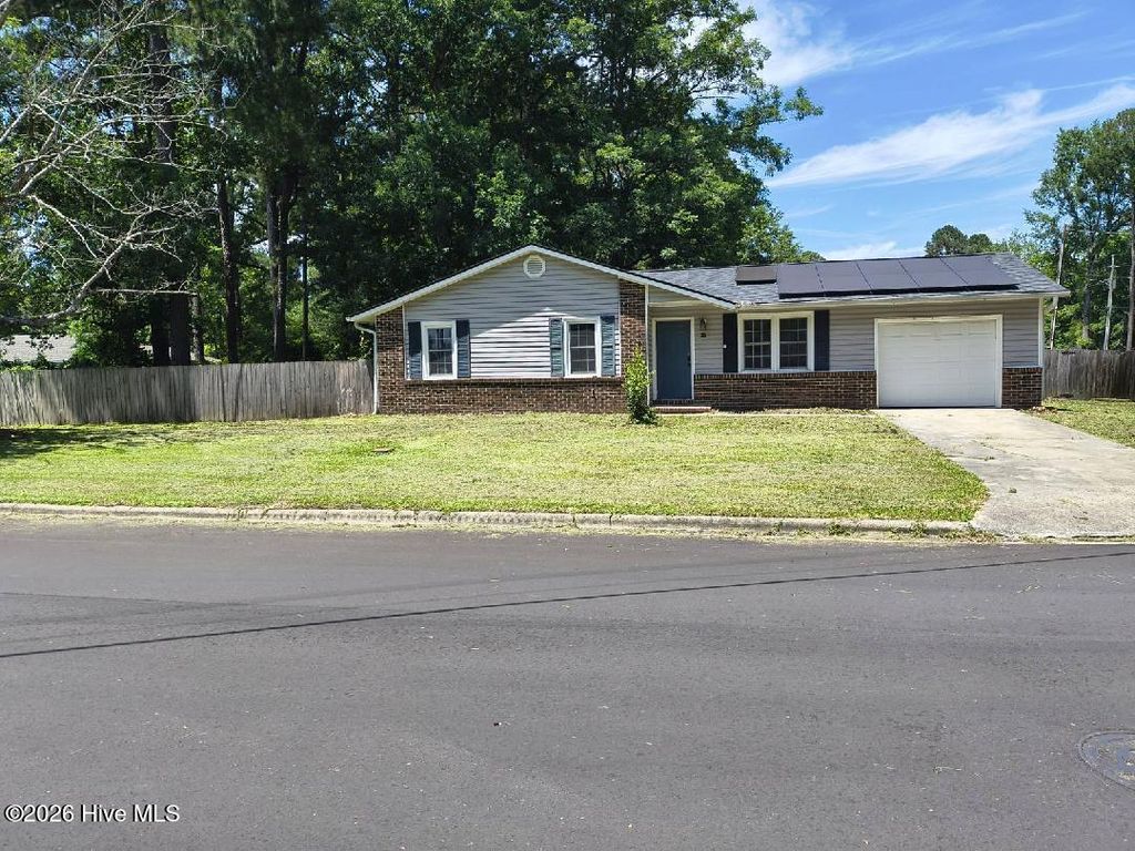 Photo of 407 Kenwood Drive, Jacksonville, NC 28540 (MLS # 100577984)