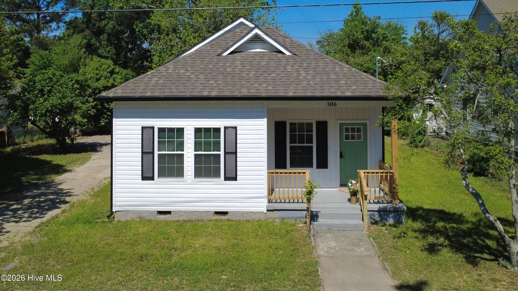 Photo of 306 Martin Luther King Junior Drive, Smithfield, NC 27577 (MLS # 100567600)