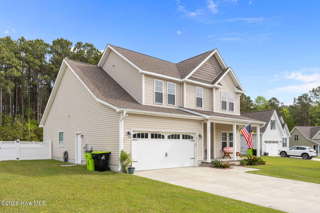 Photo of 505 Diamond Ridge Court, Hubert, NC 28539 (MLS # 100567185)