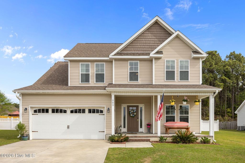 Photo of 505 Diamond Ridge Court, Hubert, NC 28539 (MLS # 100567185)