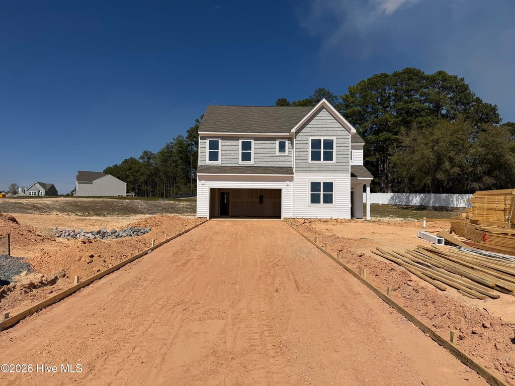 Photo of 905 Peckham Lp Loop, Aberdeen, NC 28315 (MLS # 100563442)