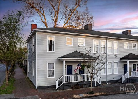 Homes For Sale - 1402 Jefferson Street<br/> Chatham County, Savannah, GA 31401