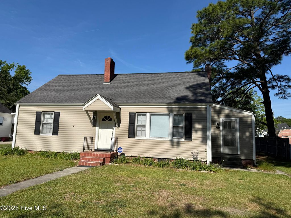 Photo of 2506 Sunset Avenue, Greenville, NC 27834 (MLS # 100572175)