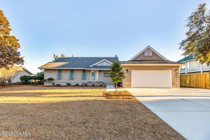 Photo of 119 Sound View Drive, Hampstead, NC 28443 (MLS # 100594445)