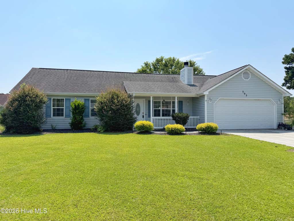 Photo of 303 Marcia Court, Hubert, NC 28539 (MLS # 100594979)