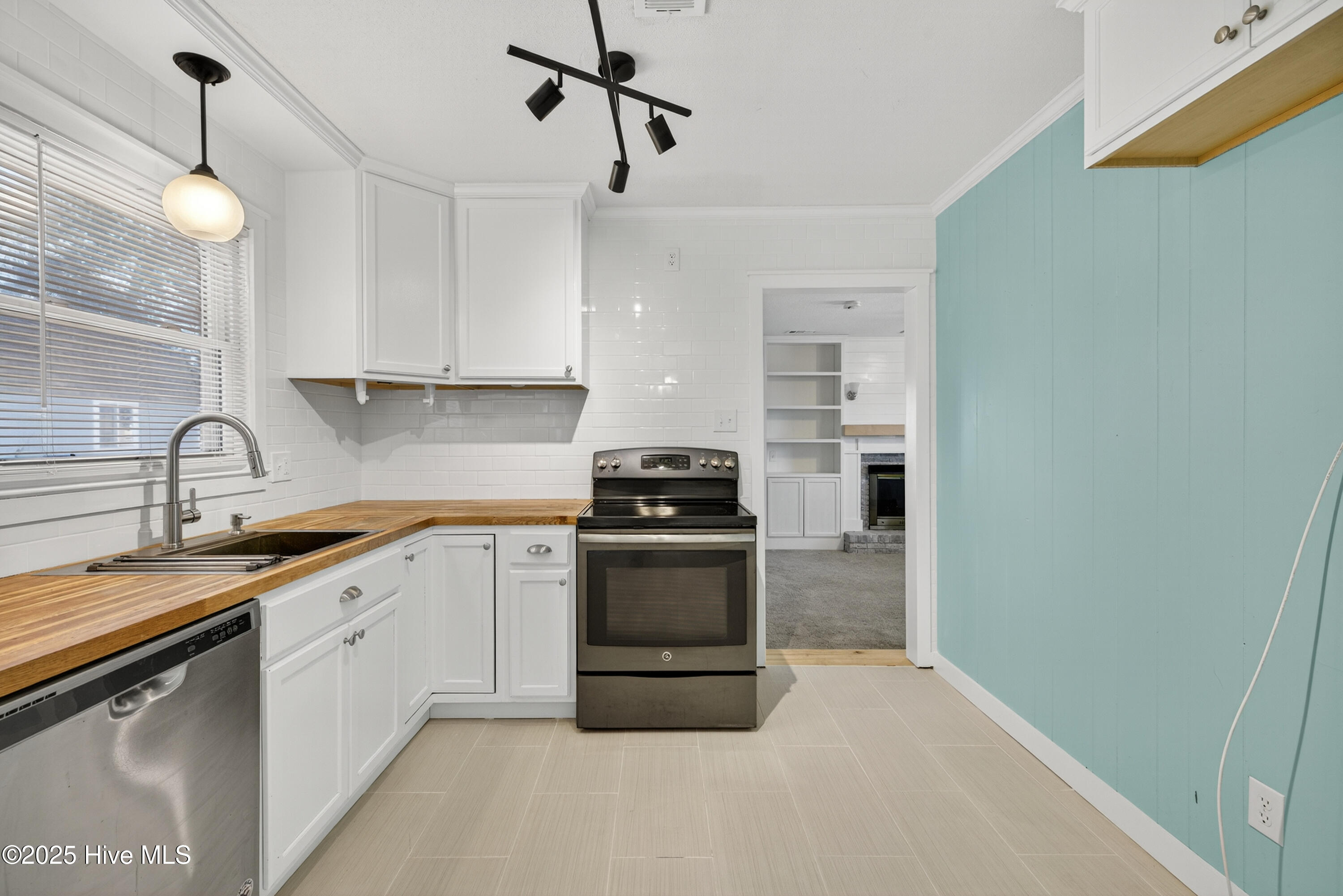 Wilmington, North Carolina 28412, United States, 3 Bedrooms Bedrooms, ,2 BathroomsBathrooms,Residential,Active,256141