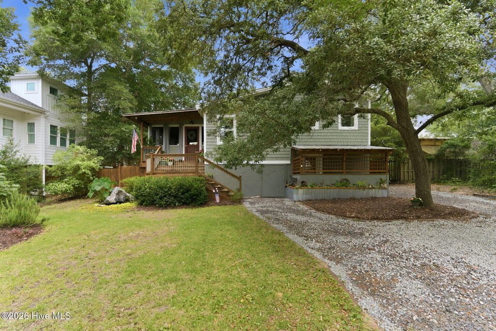 Photo of 101 SE 23rd Street, Oak Island, NC 28465 (MLS # 100573670)