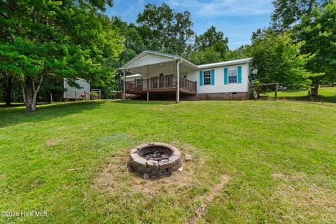 Mobile Home For Sale - 86 Post Oak Ridge<br/> Murphy, NC 28906