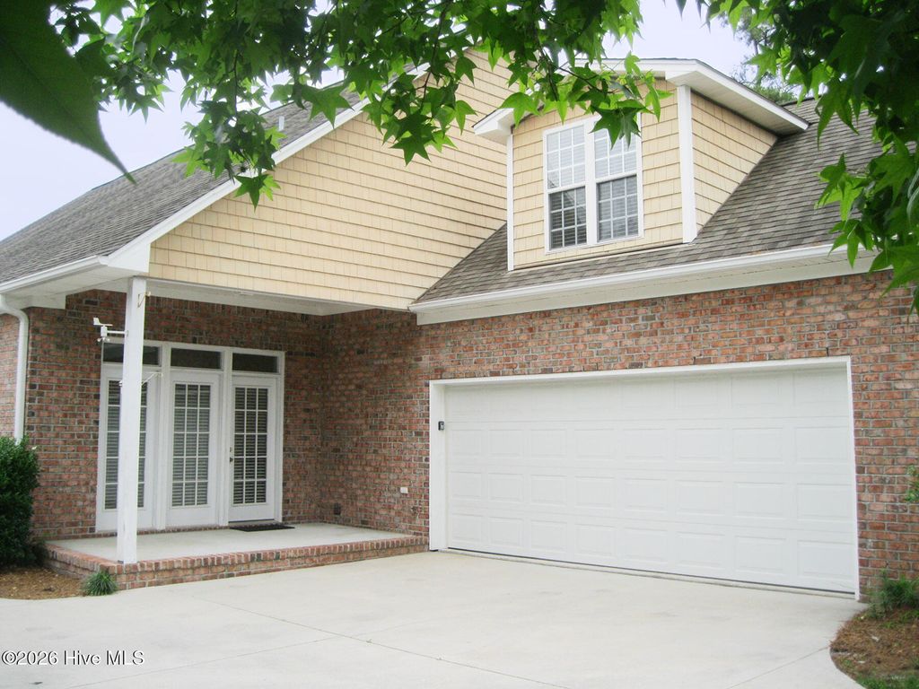 Photo of 4906 Shaftesbury Place, Wilmington, NC 28409 (MLS # 100577854)