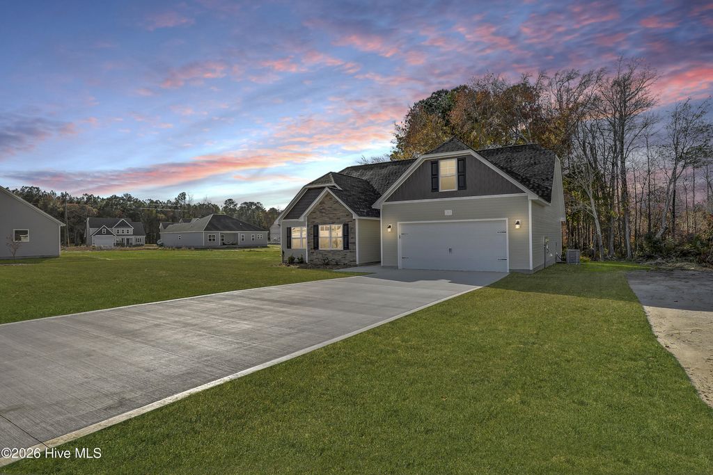 Photo of 309 Cotton Hill Place #Lot 91, Hubert, NC 28539 (MLS # 100507419)