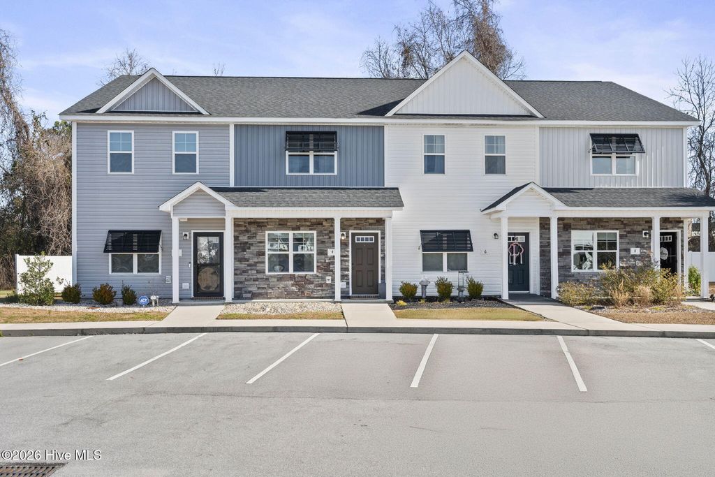 Photo of 4 Catalina Circle, Swansboro, NC 28584 (MLS # 100547697)