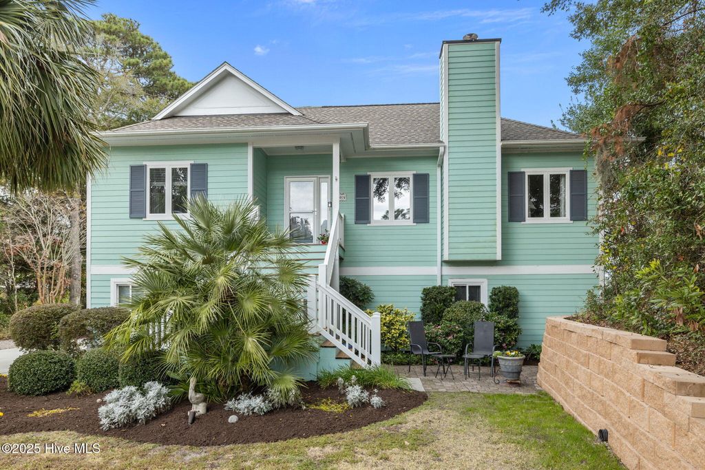 Photo of 9804 Clarendon Drive, Emerald Isle, NC 28594 (MLS # 100540385)