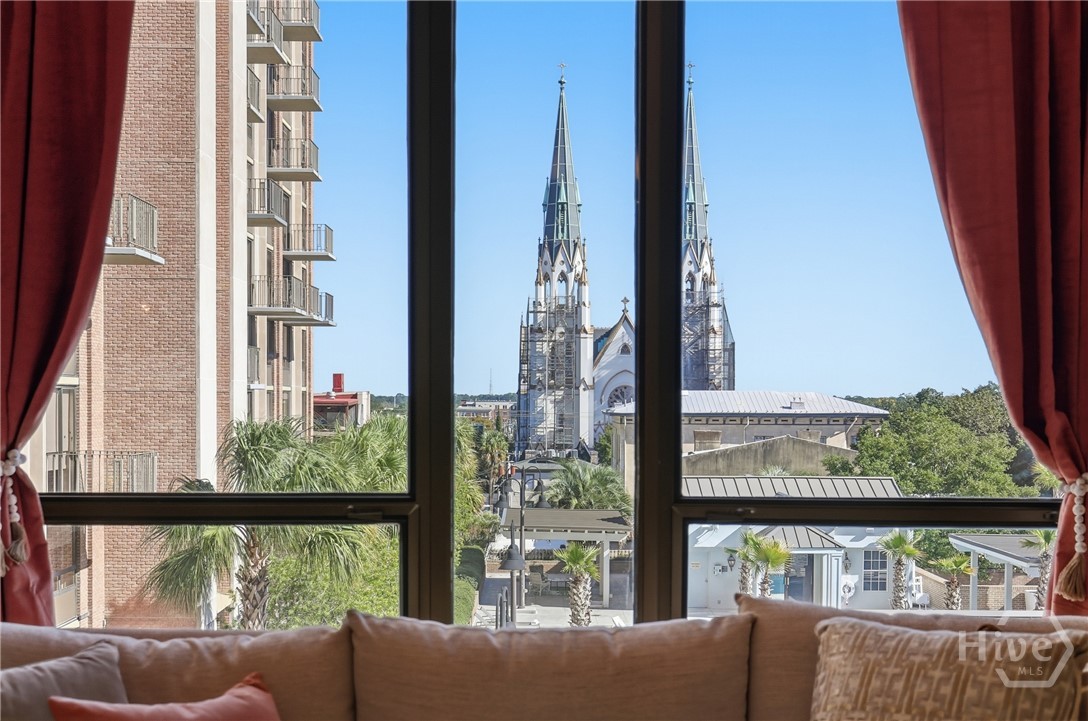 Savannah, Georgia 31401, United States, 1 Bedroom Bedrooms, ,2 BathroomsBathrooms,Residential,Active,255408