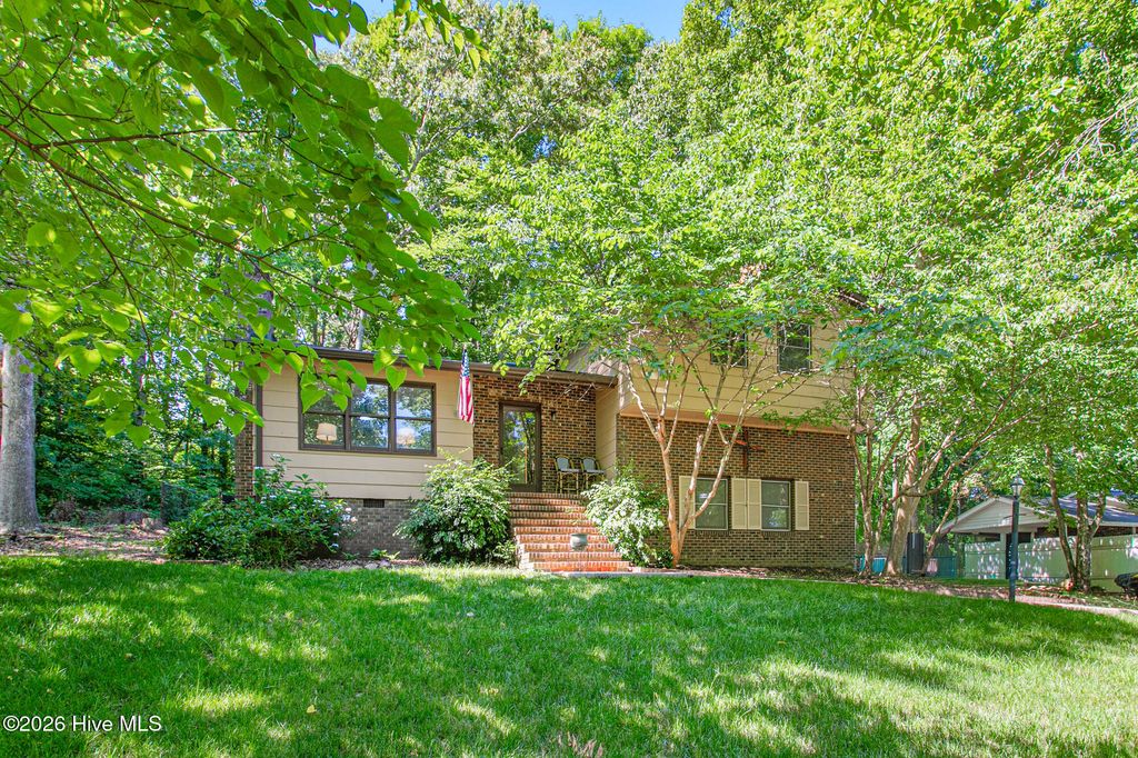 Photo of 1832 Travis Lane, Burlington, NC 27217 (MLS # 100577900)