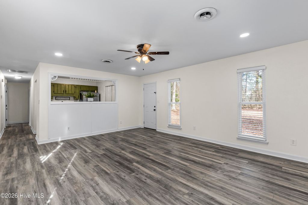 Photo of 329 Lakewood Drive, Jacksonville, NC 28546 (MLS # 100550211)