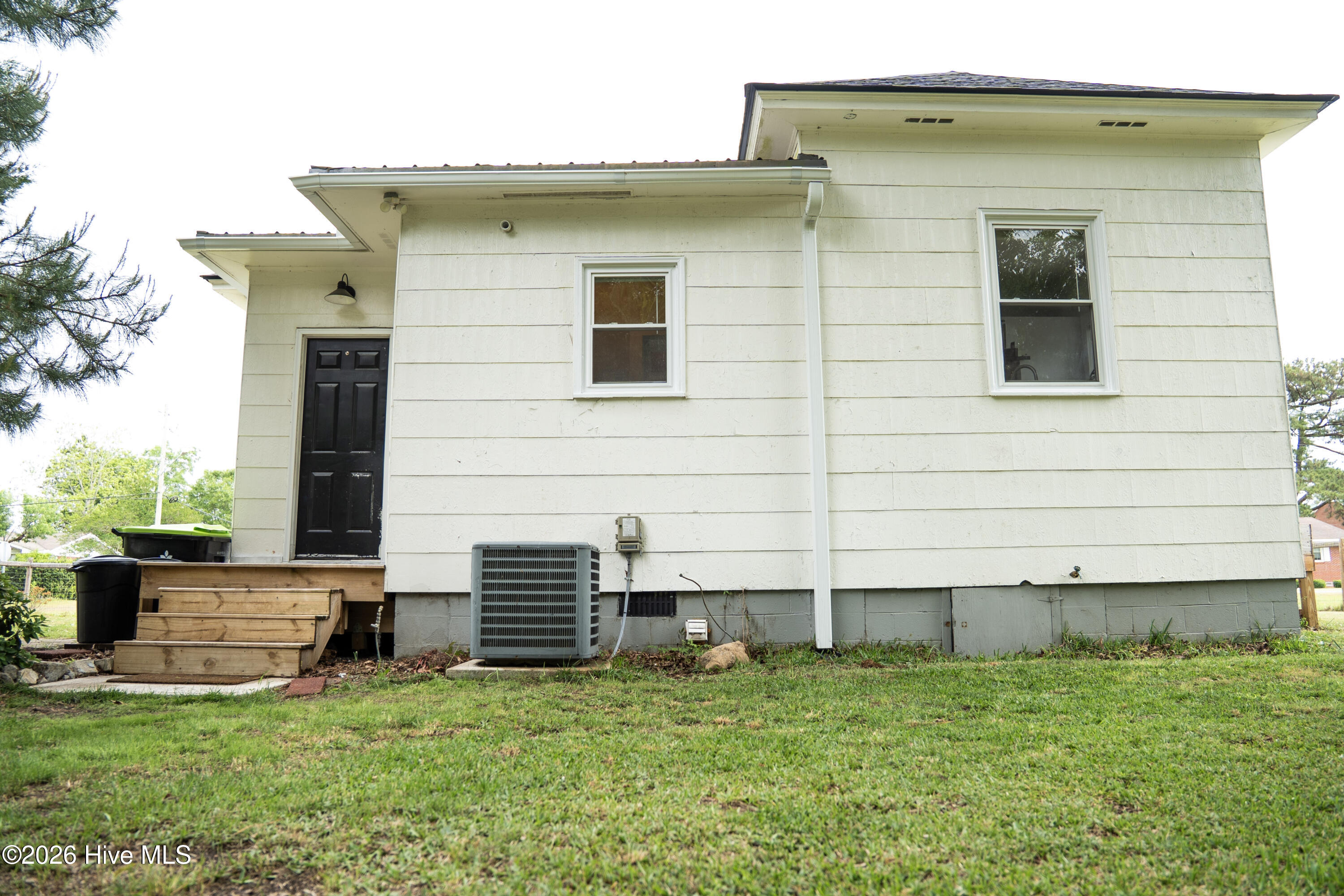 902 Jenkins Avenue