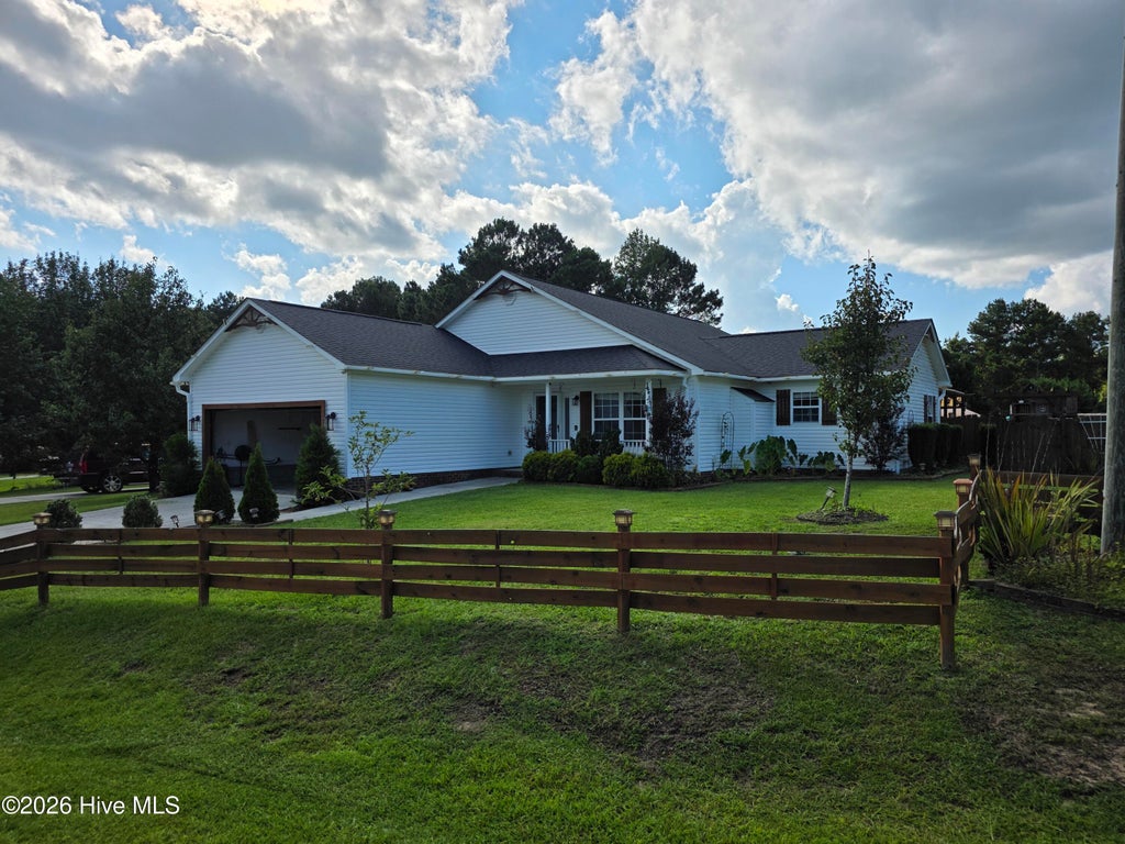 Photo of 200 Flagstone Lane, Jacksonville, NC 28546 (MLS # 100603735)