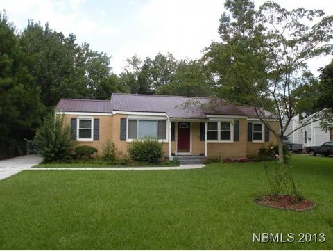 Homes For Rent - 108 Beaufort Drive<br/> Havelock, NC 28532
