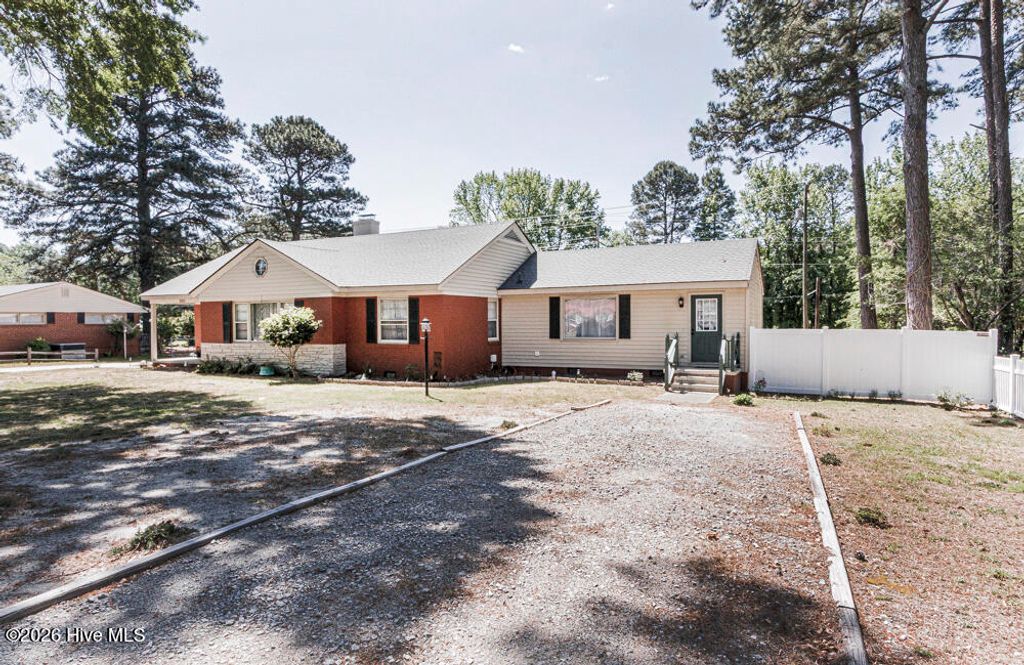 Photo of 3313 Amherst Road, Rocky Mount, NC 27804 (MLS # 100568614)