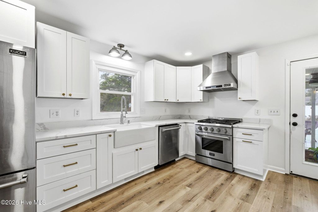 Photo of 220 Willis Drive, Southport, NC 28461 (MLS # 100557062)