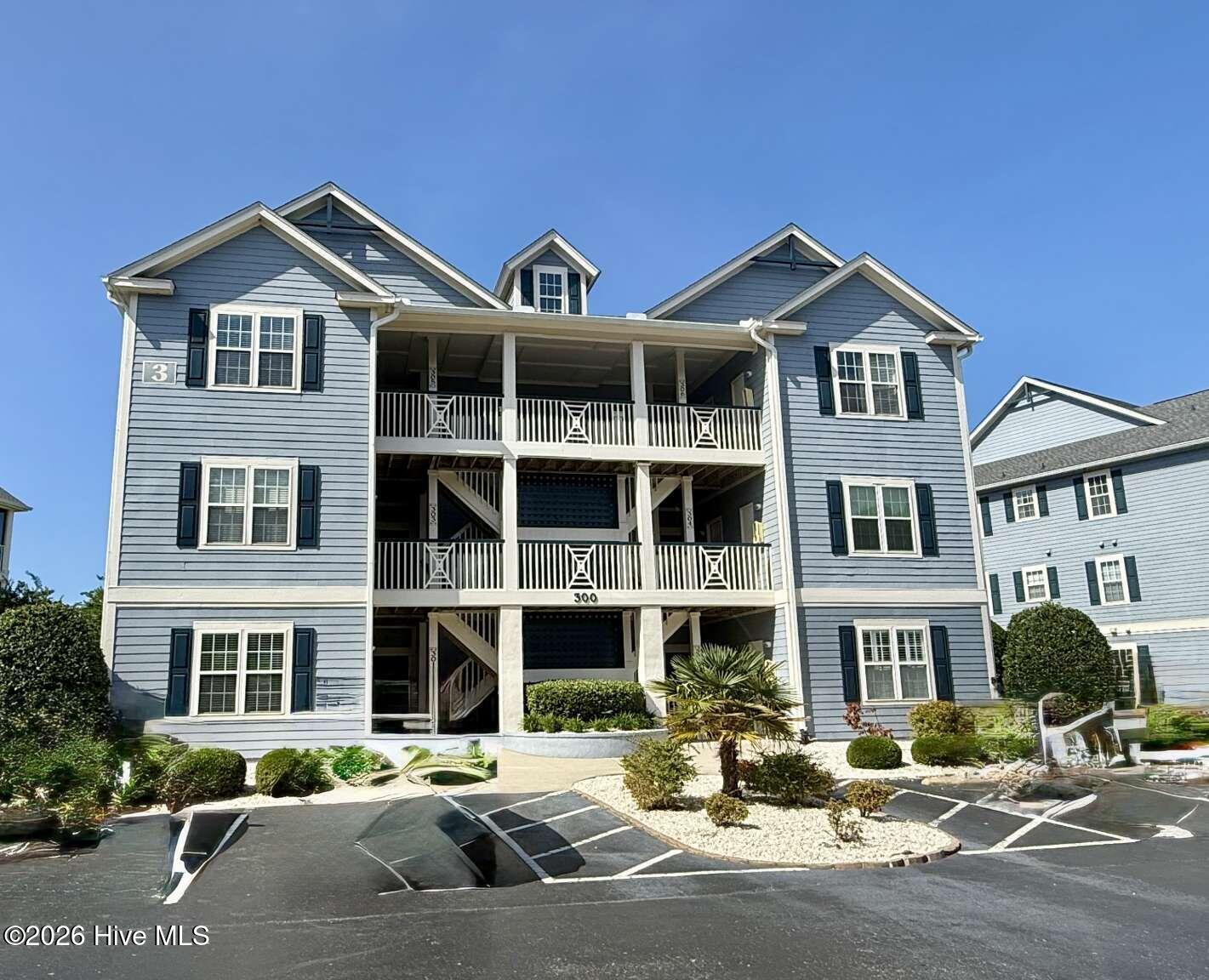 2555 St James Drive SE Unit 303