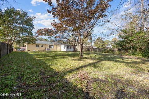 Tiny photo for 504 Oakwood Avenue, Jacksonville, NC 28546 (MLS # 100544874)