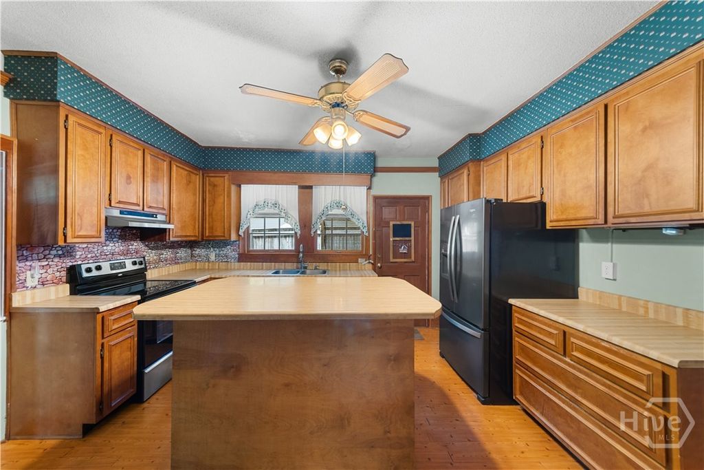 Photo of 503 N Main Street, Statesboro, GA 30458 (MLS # SA355579)