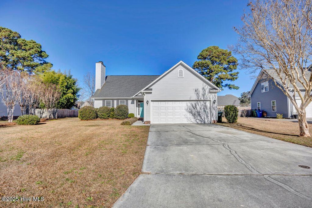 Photo of 5413 Whaler Way, Wilmington, NC 28409 (MLS # 100546133)