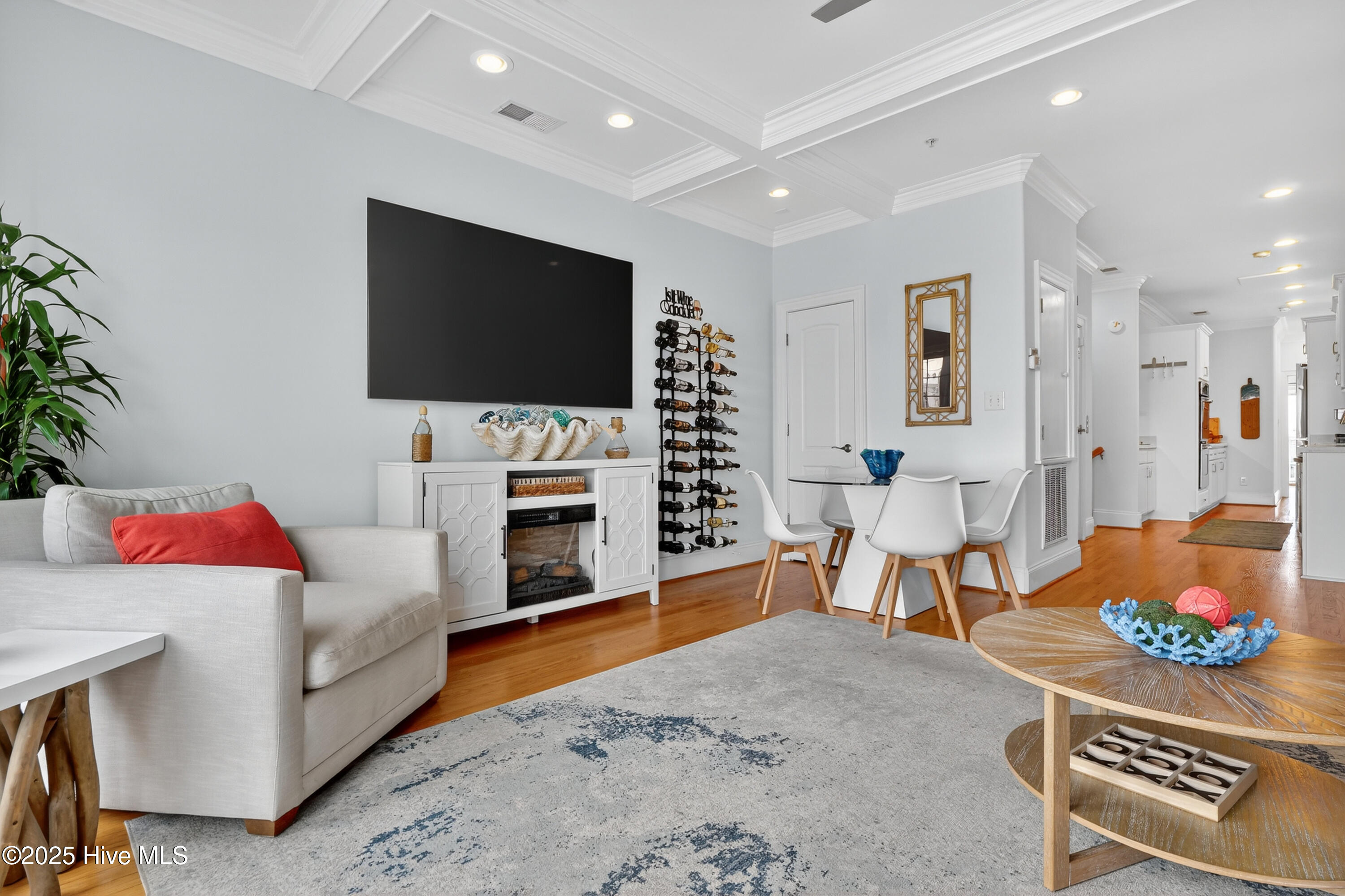 307 Lake Park Boulevard S Unit 105