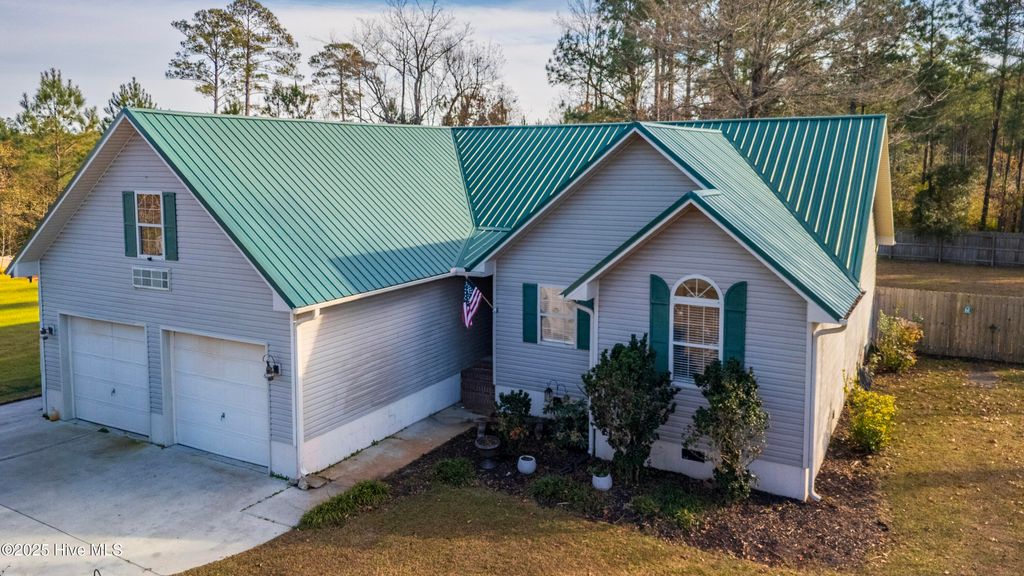 Photo of 842 Mill Creek Road, Newport, NC 28570 (MLS # 100540642)