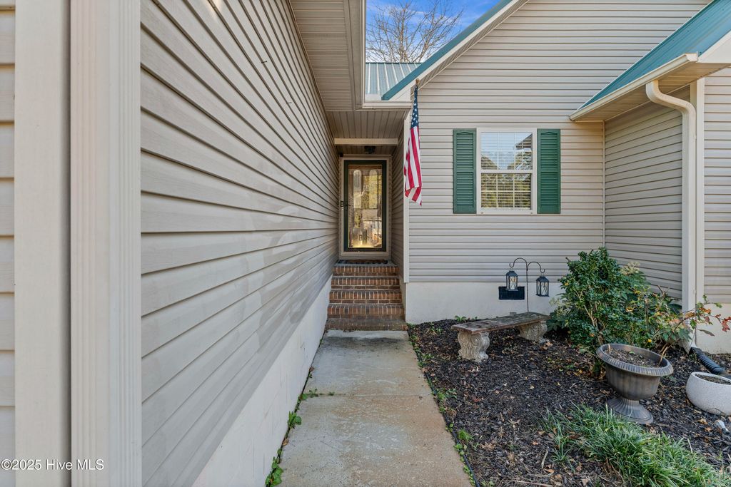 Photo of 842 Mill Creek Road, Newport, NC 28570 (MLS # 100540642)