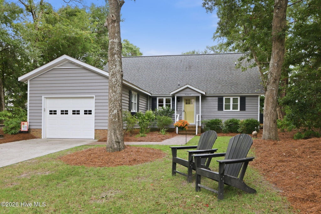 Photo of 7207 Archers Creek Drive, Emerald Isle, NC 28594 (MLS # 100611399)