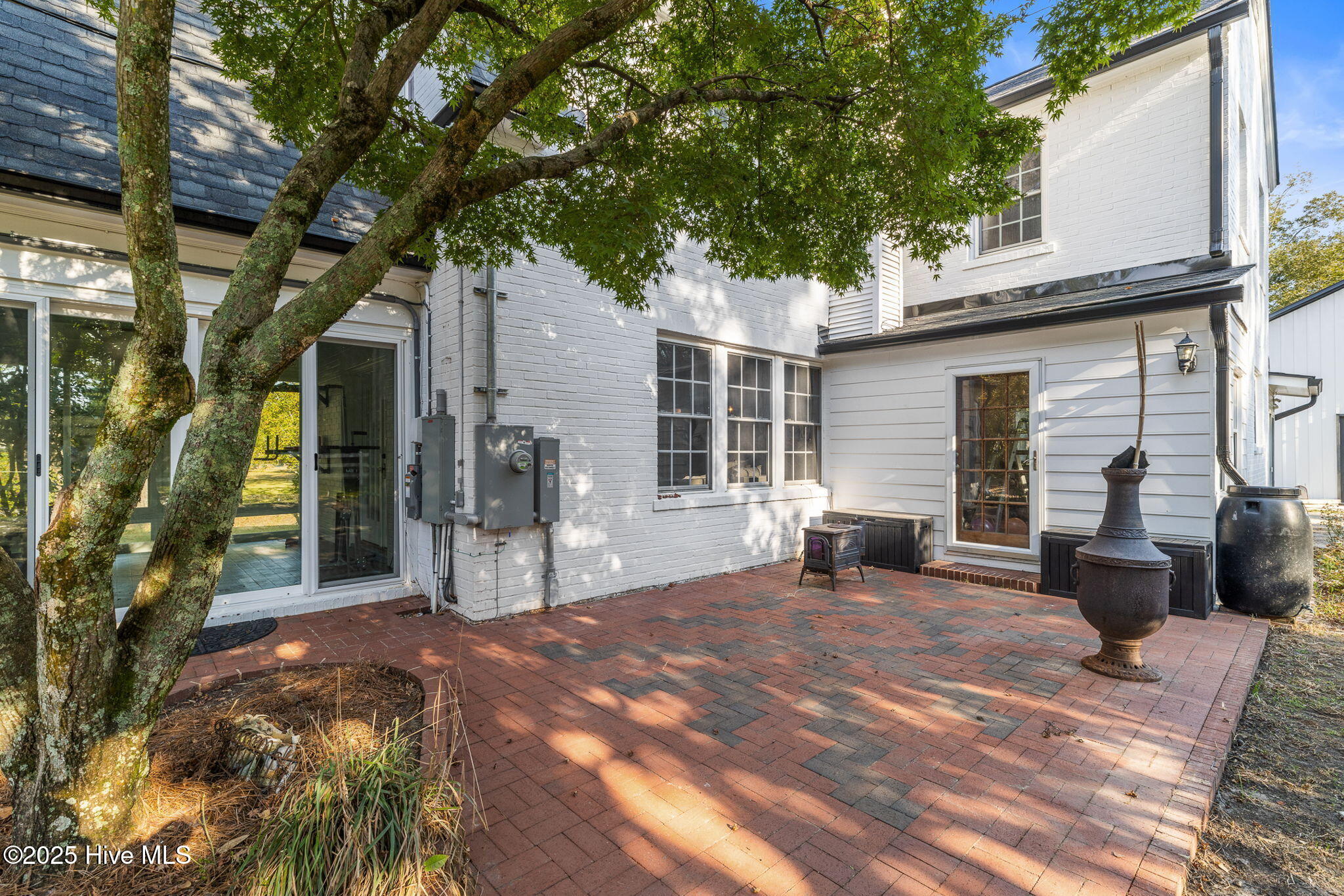 Wilmington, North Carolina 28401, United States, 3 Bedrooms Bedrooms, ,3 BathroomsBathrooms,Residential,Active,255985