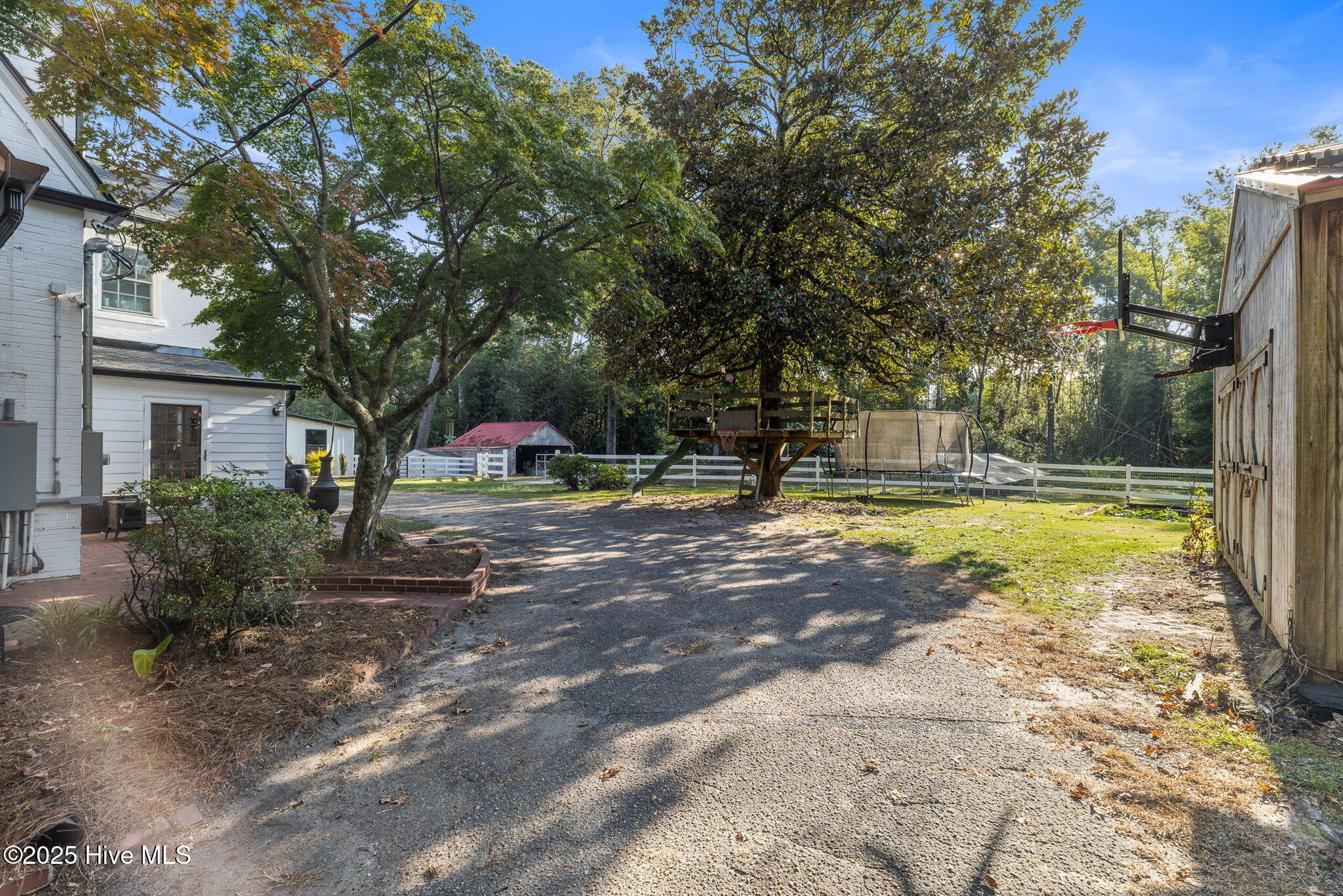 Wilmington, North Carolina 28401, United States, 3 Bedrooms Bedrooms, ,3 BathroomsBathrooms,Residential,Active,255985