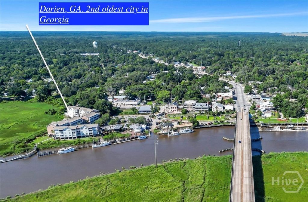 Photo of 91 Screven Street #D207, Darien, GA 31305 (MLS # SA353897)