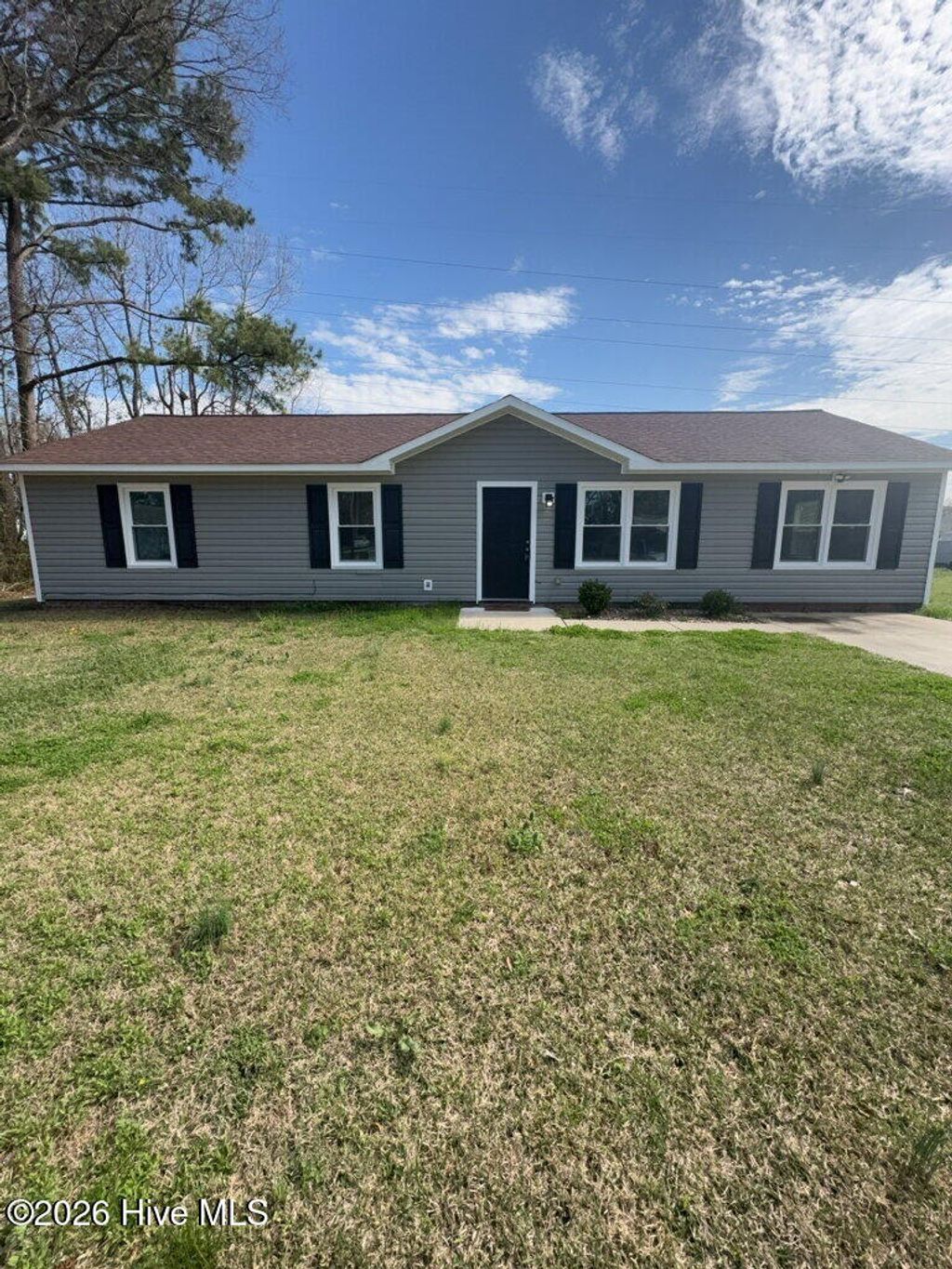 Photo of 136 Sandy Drive, Jacksonville, NC 28546 (MLS # 100559296)