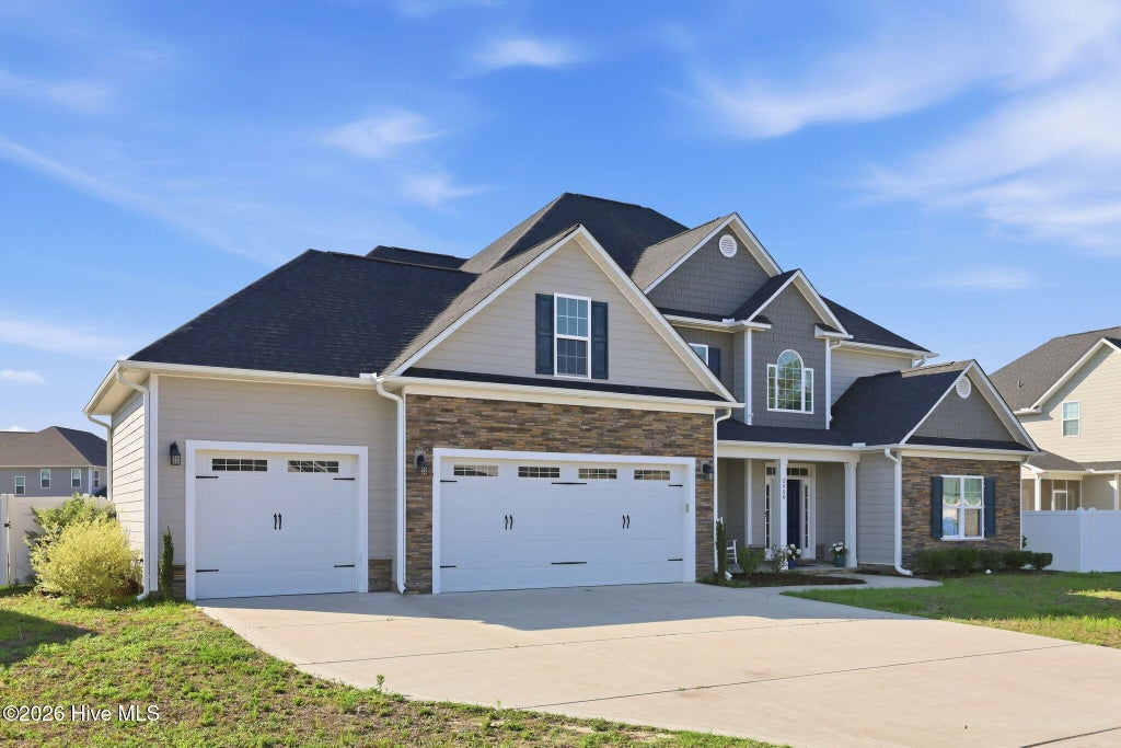 Photo of 2950 Cragburn Place, Fayetteville, NC 28306 (MLS # 100586565)