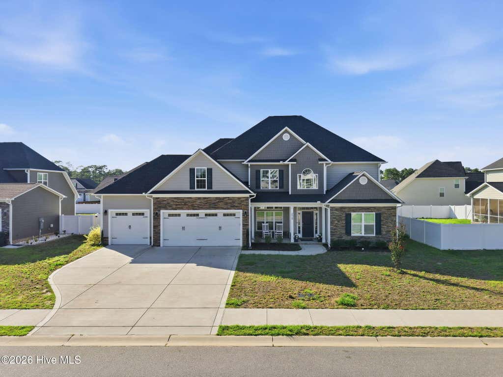 Photo of 2950 Cragburn Place, Fayetteville, NC 28306 (MLS # 100586565)