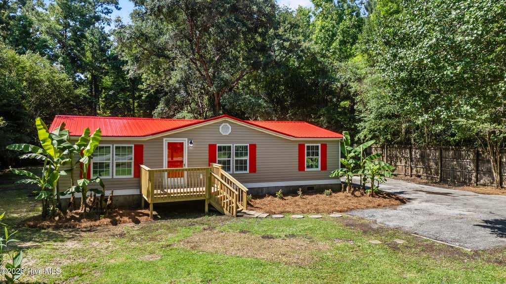 Photo of 219 Lanier Avenue, Rocky Point, NC 28457 (MLS # 100579276)