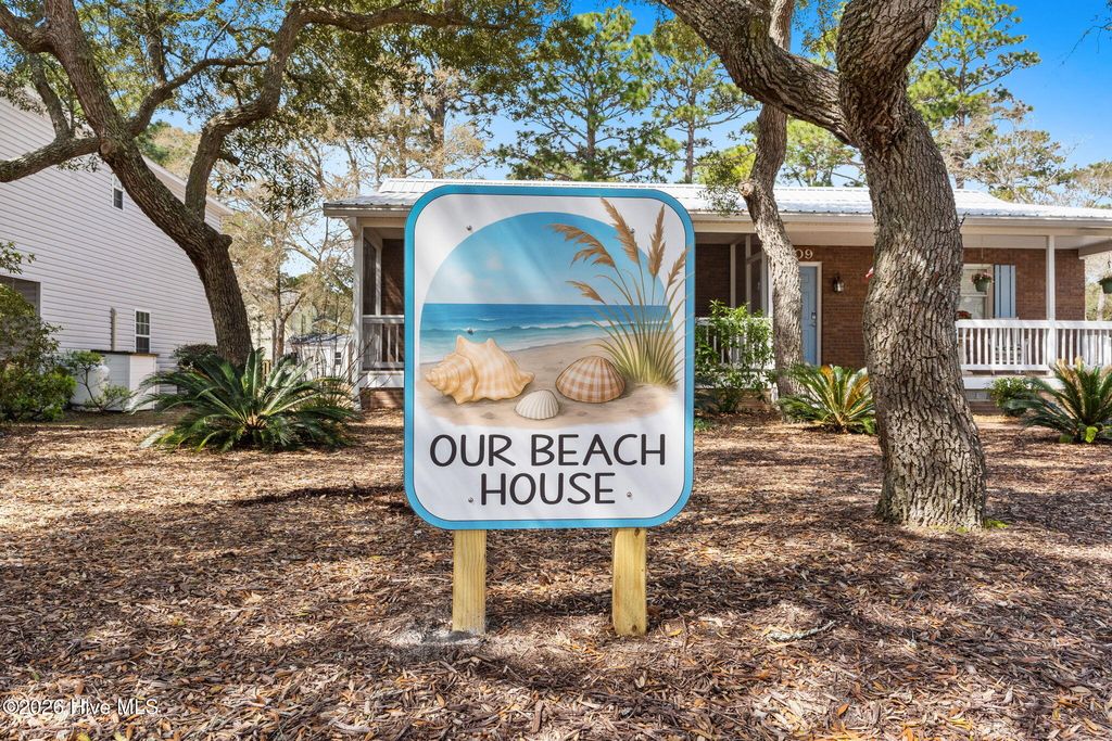 Photo of 309 NE 41st Street, Oak Island, NC 28465 (MLS # 100562646)