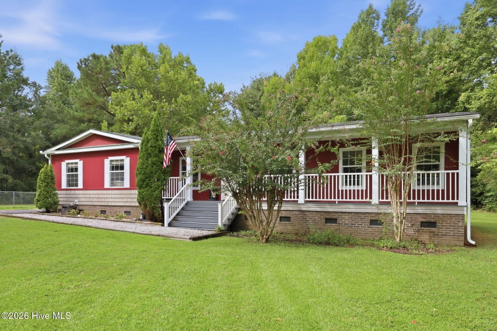 Photo of 109 Southwest Drive, Newport, NC 28570 (MLS # 100600351)