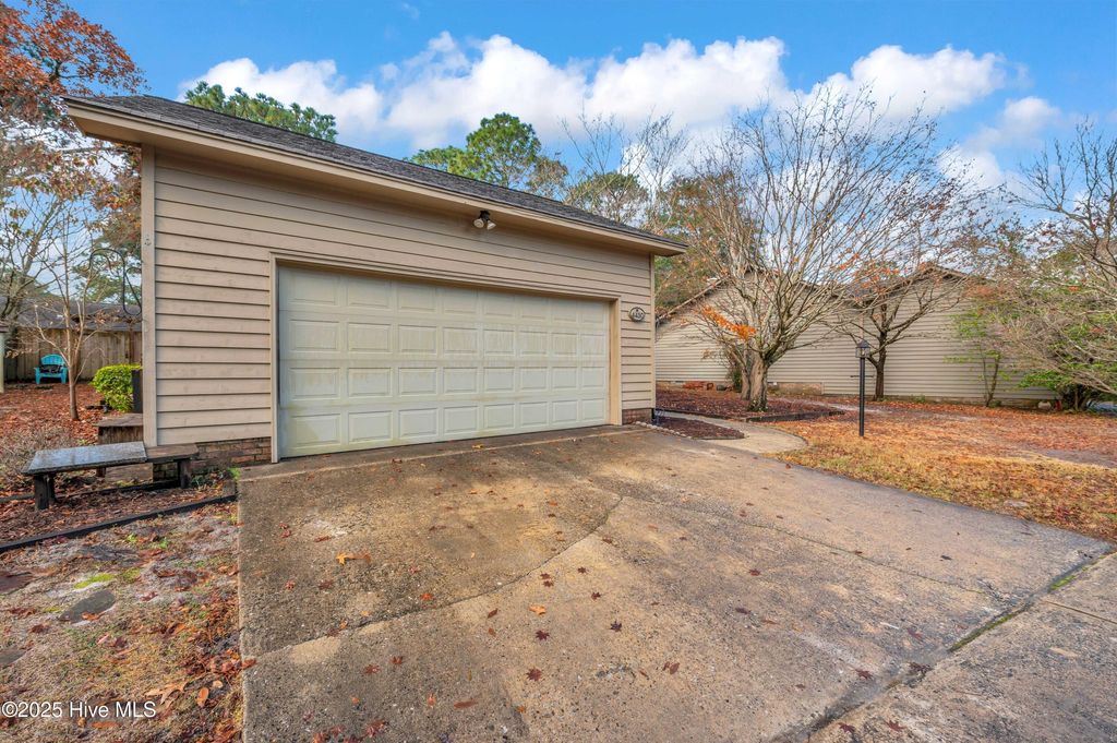 Photo of 4430 Windtree Road, Wilmington, NC 28412 (MLS # 100546330)