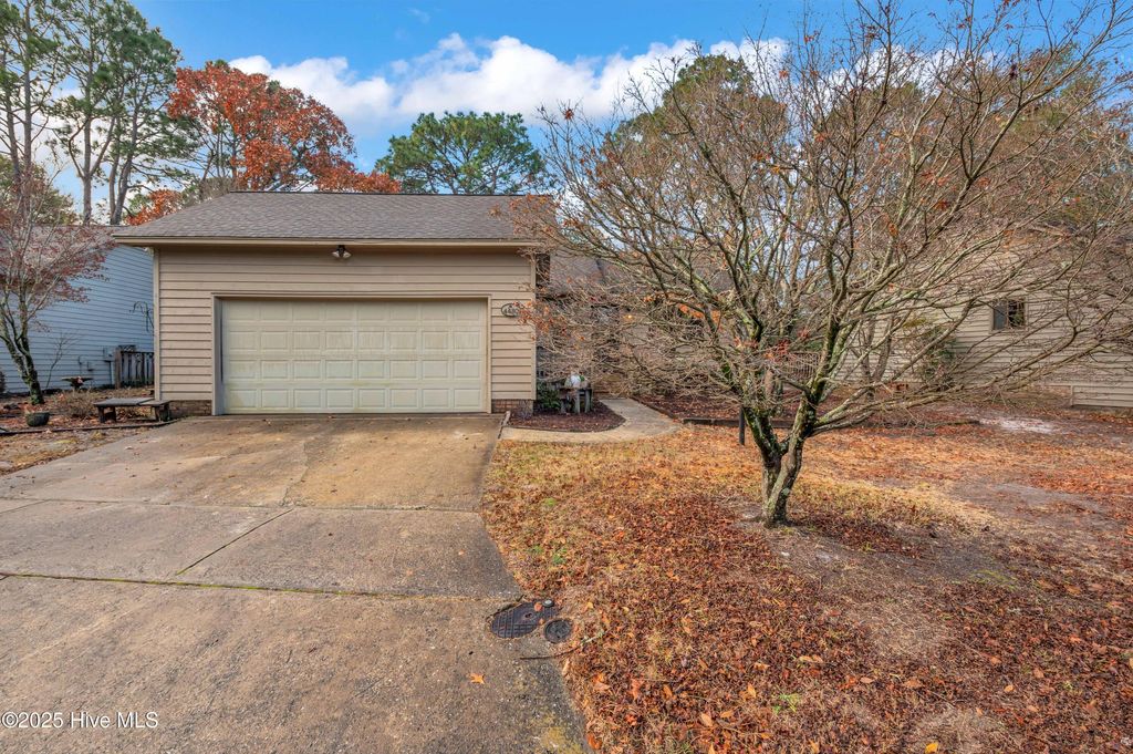 Photo of 4430 Windtree Road, Wilmington, NC 28412 (MLS # 100546330)