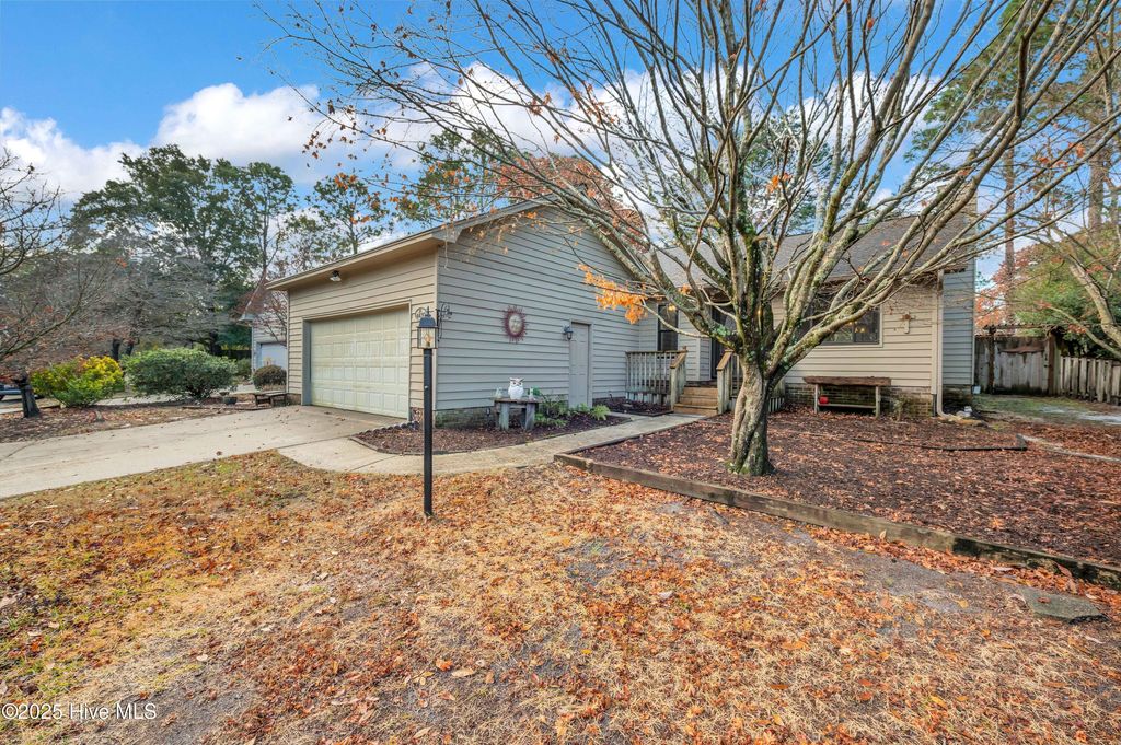 Photo of 4430 Windtree Road, Wilmington, NC 28412 (MLS # 100546330)