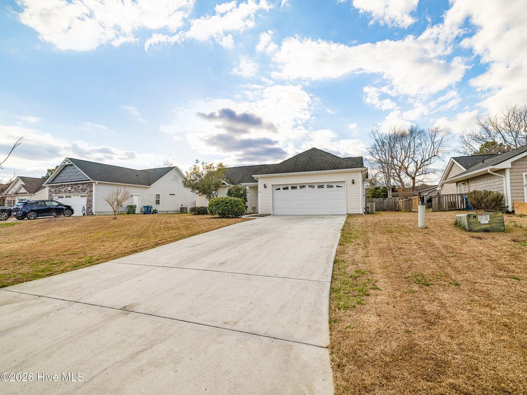 Photo of 302 Whirlaway Boulevard, Sneads Ferry, NC 28460 (MLS # 100561175)