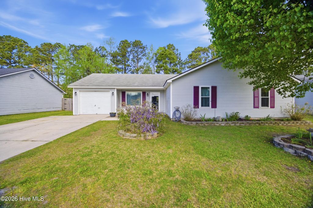 Photo of 327 Running Road, Jacksonville, NC 28546 (MLS # 100565180)